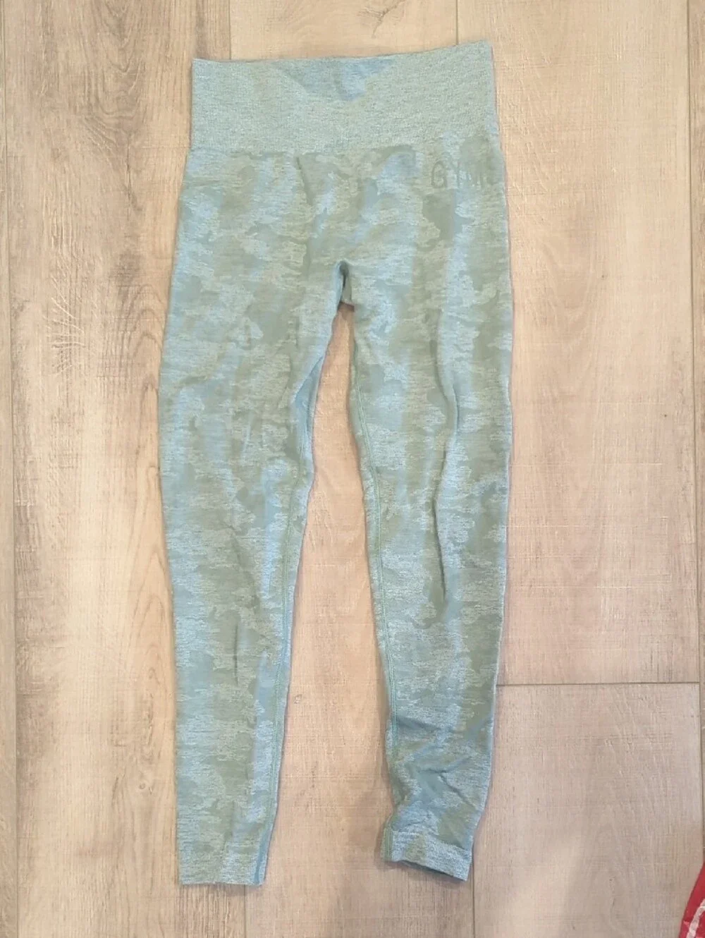 Gymshark Seamless SageGreen Active Set Cropped Long Sleeve + High Waist Leggings